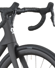 Bicicleta Scott Addict 30 Shimano 105 Di2 12V.