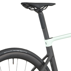 Bicicleta Scott Addict RC 30 Carbon Shimano 105 Di2 12V.