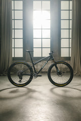 Bicicleta BH MTB Lynsx SLS 9.9 SRAM XX 12V. H. Rockshox Sid (Negra-Azul)