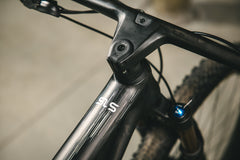 Bicicleta BH MTB Lynsx SLS 9.9 SRAM XX 12V. H. Rockshox Sid (Negra-Azul)