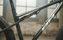 Bicicleta BH Lynx SLS 8.0 12V. (Negra-Blanca)