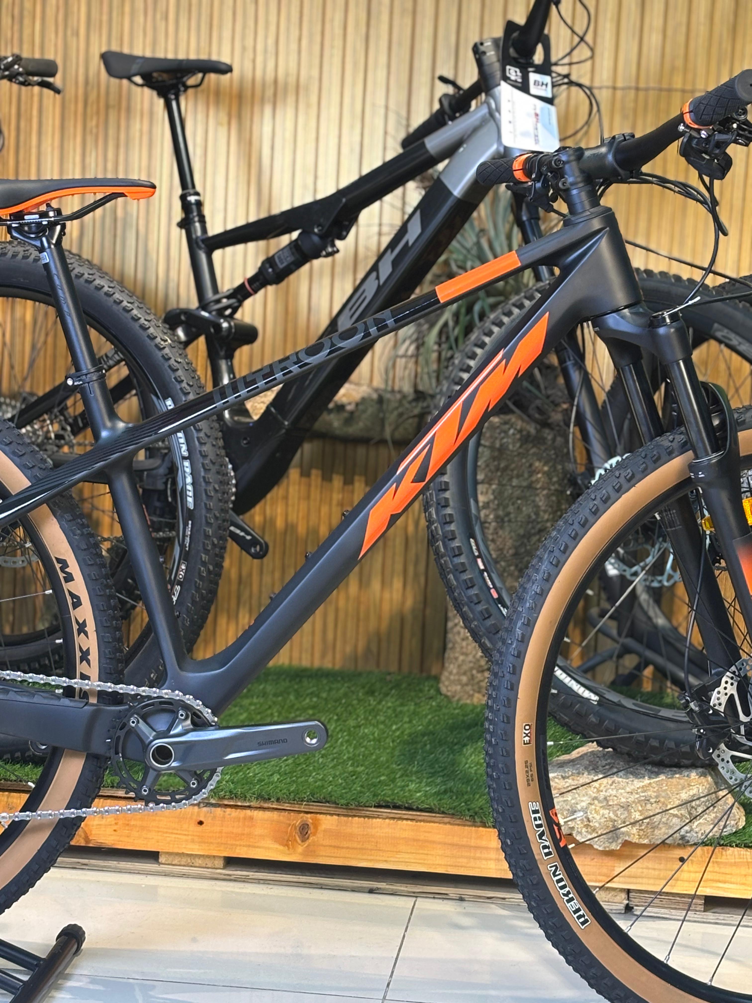 Bicicleta MTB KTM Myroon comp 12v. H. Rockshox Judy 29er