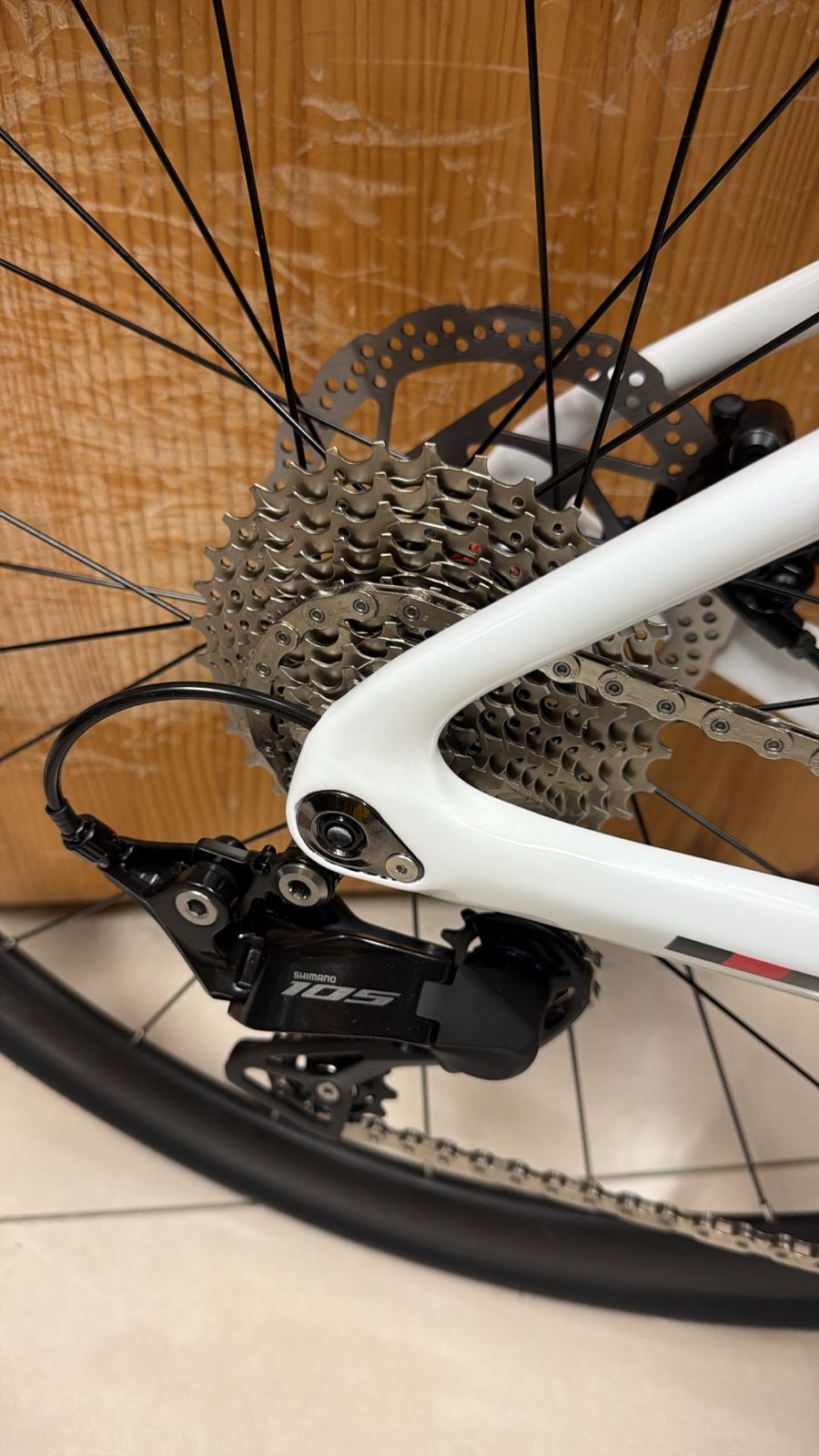 Bicicleta Twitter Cyclone PRO Carbon Shimano 105 12V.